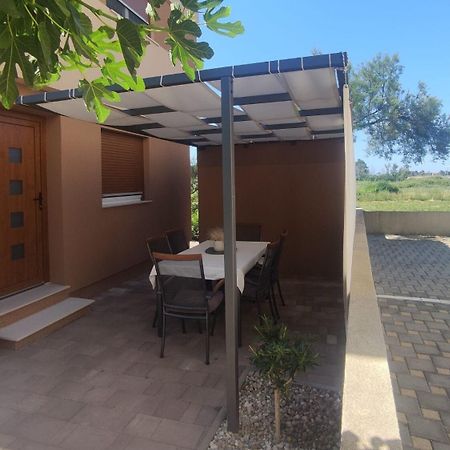 Apartments Oasis 닌 외부 사진